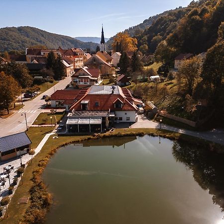 Kozjanski Dvor Podčetrtek Exterior foto